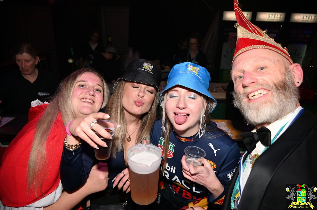 ../Images/Opwarmbal 2026 328.jpg